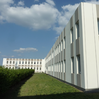 Locaux situés à Ormes